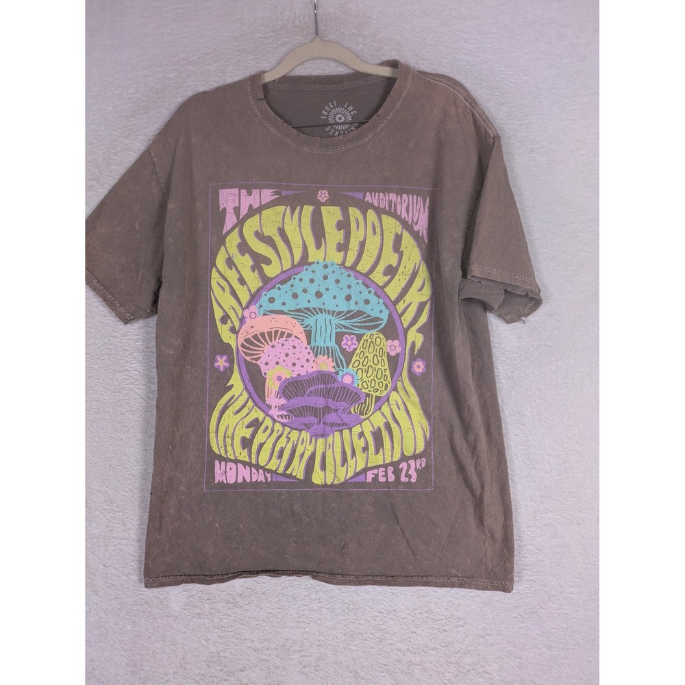 Trust The Universe Graphic Tee Men's M Brown Mushroom Distressed Psychedelic